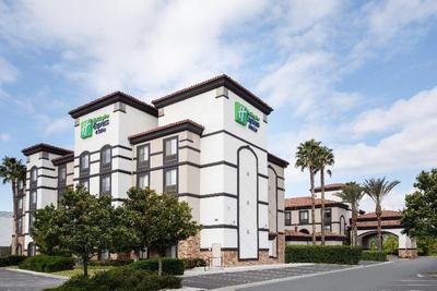 Holiday Inn Express and Suites Ontario Airport