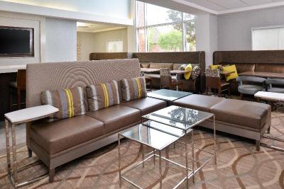 Holiday Inn Express and Suites Lafayette