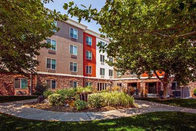 Holiday Inn Express & Suites Ontario