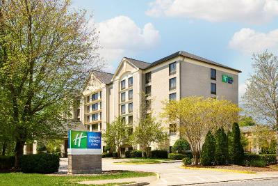 Holiday Inn Express and Suites Alpharetta Windward