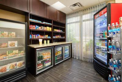 Holiday Inn Express and Suites Alpharetta Windward