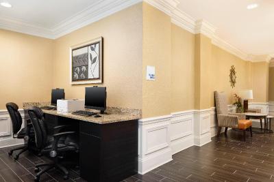 Holiday Inn Express and Suites Alpharetta Windward