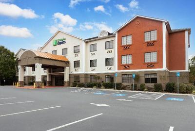 Holiday Inn Express and Suites Acworth Kennesaw No