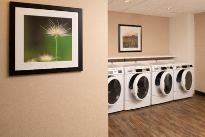 Candlewood Suites Vancouver Camas