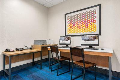 Holiday Inn Express & Suites Klamath Falls Central
