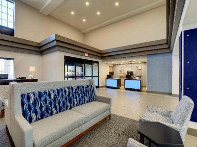 Holiday Inn Express & Suites I 95 Capitol Beltway