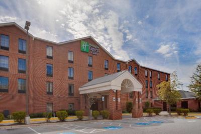 Holiday Inn Express & Suites I 95 Capitol Beltway