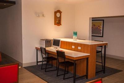 Holiday Inn Express and Suites Logan