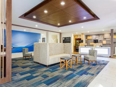 Holiday Inn Express and Suites Newport News