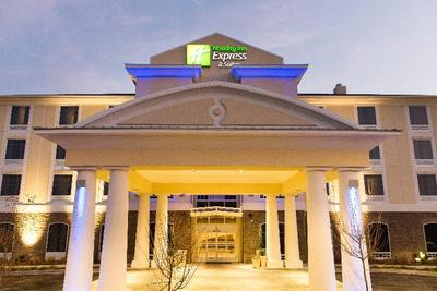 Holiday Inn Express & Suites Aiken