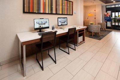 Holiday Inn Express and Suites Tupelo
