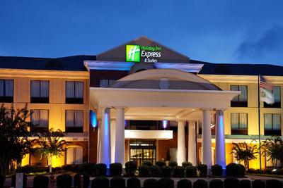 Holiday Inn Express and Suites Tupelo