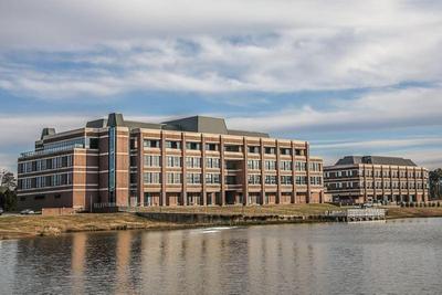 Holiday Inn Express and Suites Texarkana