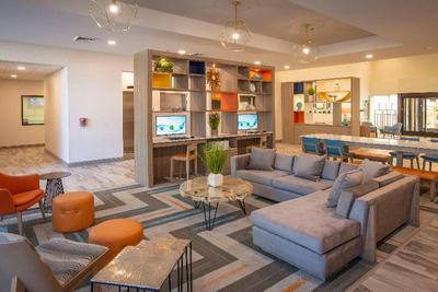 Holiday Inn Pensacola University Area