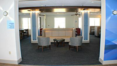 Holiday Inn Express and Suites Plainview