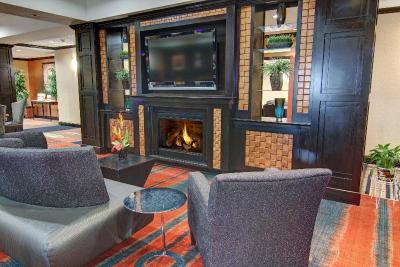 Holiday Inn Express and Suites Paris