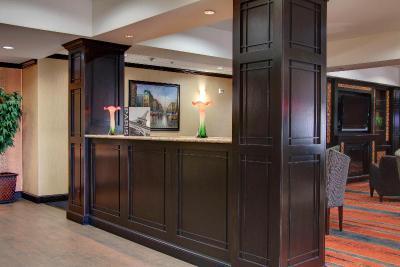 Holiday Inn Express and Suites Paris