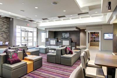 Holiday Inn Express Fargo SW I 94 45th St