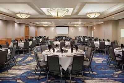 DoubleTree by Hilton Richmond Airport