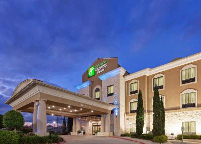 Holiday Inn Express and Suites Victoria
