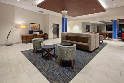 Holiday Inn Express and Suites Ventura Harbor