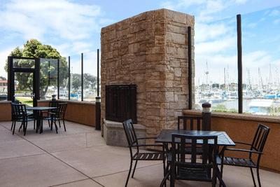 Holiday Inn Express and Suites Ventura Harbor
