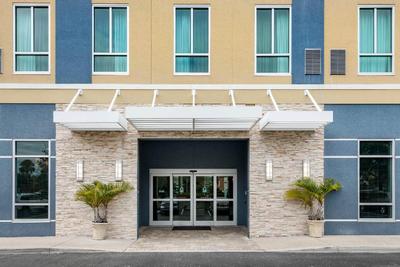 Staybridge Suites St. Petersburg Downtown