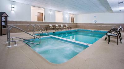 Holiday Inn Express and Suites Wyomissing