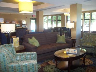 Holiday Inn Express and Suites Winchester