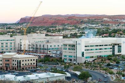 Holiday Inn Express and Suites St. George North Zi