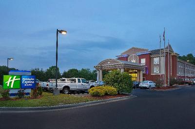 Holiday Inn Express and Suites Murphy