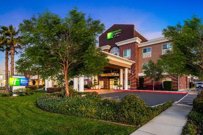 Holiday Inn Express & Suites Sacramento NE Cal Exp