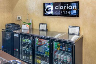 Clarion Pointe Medford