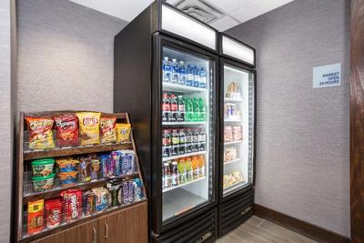 Holiday Inn Express Kansas City-at the Legends