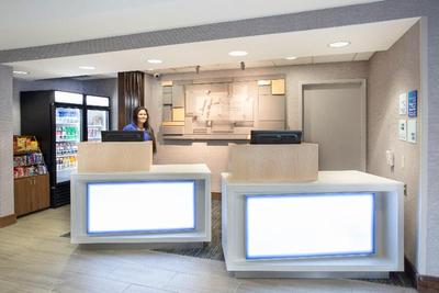 Holiday Inn Express Kansas City-at the Legends
