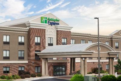 Holiday Inn Express Kansas City-at the Legends