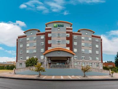 Holiday Inn Express Queens Maspeth