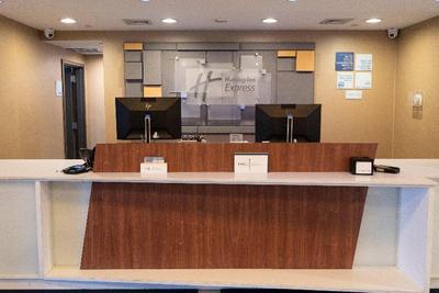 Holiday Inn Express Queens Maspeth
