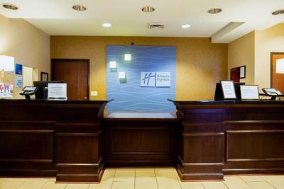 Holiday Inn Express and Suites Sidney