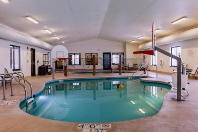 Holiday Inn Express and Suites Sidney
