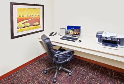 Holiday Inn Express and Suites Chehalis Centralia