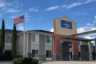 Express Inn Leesville Ft Johnson, SureStay C by BW