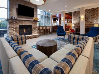 Holiday Inn Pearl Jackson Area