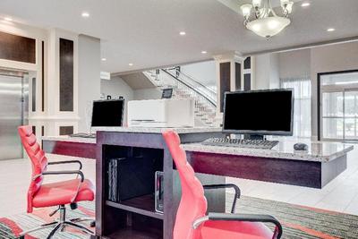 Holiday Inn Hotel and Suites Lafayette North