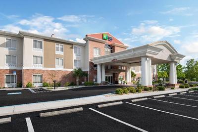 Holiday Inn Express and Suites Spring Hill