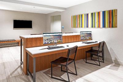 Holiday Inn Express and Suites Shreveport West