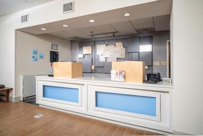 Holiday Inn Express Clayton Se Raleigh