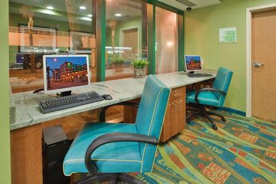 Holiday Inn Hotel and Suites Virginia Beach North