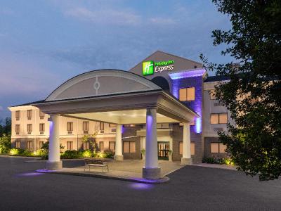 Holiday Inn Express Syracuse Airport