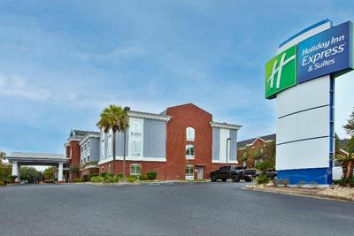 Holiday Inn Express and Suites Sumter